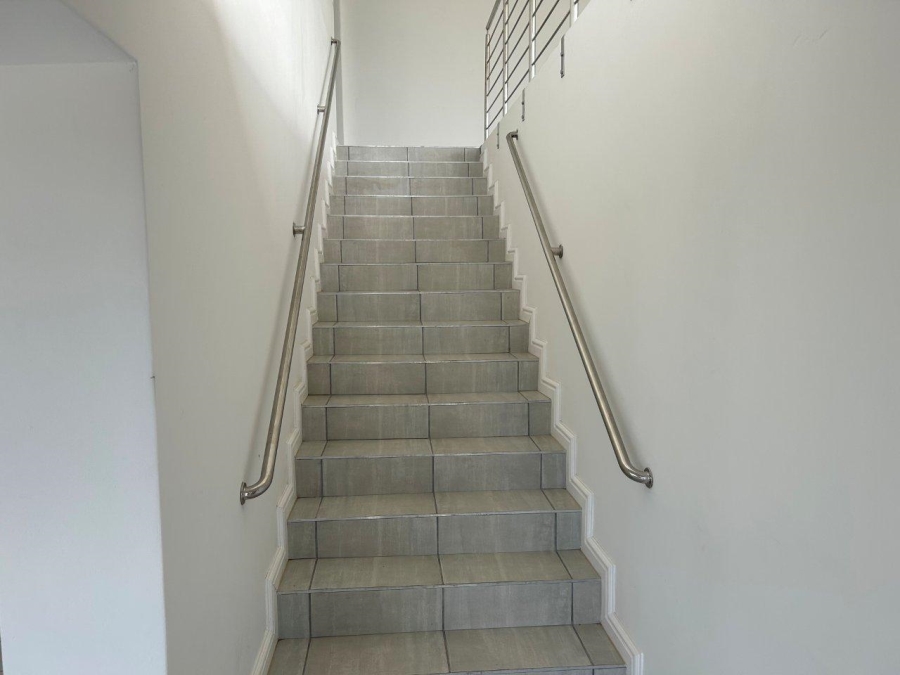 5 Bedroom Property for Sale in Wavecrest Eastern Cape